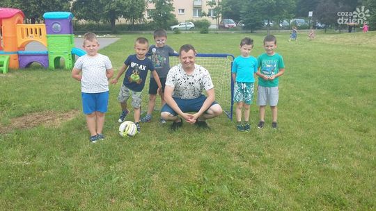 11-stka na fali 89.6 FM: Naszym piłkarzom życzymy zdrowia, siły i goli !