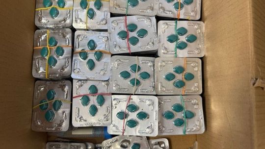 18- i 21-latek aresztowani za handel narkotykami