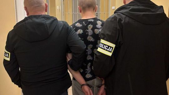19-latek aresztowany za udział w oszustwie, w którym seniorka ze Starachowic straciła 50 tysięcy złotych