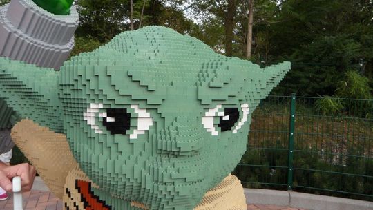 2,5 metrowa rzeźba Mistrza Yody w Podzamczu