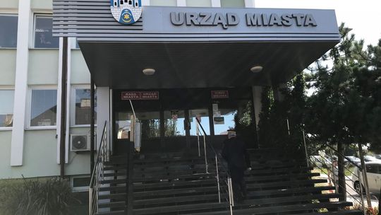 22-latek groził śmiercią prezydentowi Ostrowca Św.