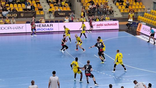 Świetna druga połowa i wysokie zwycięstwo w pierwszym meczu ligowym w Hali Legionów. Industria Kielce 39:22 MMTS Kwidzyn