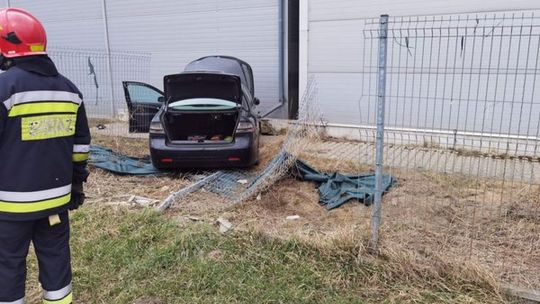 "37-latka z 3,7 promilami alkoholu za kierownicą: Dramatyczna kolizja w Kielcach"