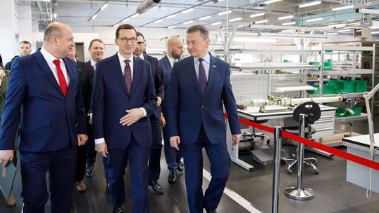 400 mln na amunicje dla wojska. Premier w skarżyskim "Mesko"