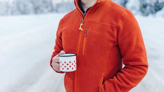 5 powodów, dla których warto mieć polar z nadrukiem w swojej garderobie