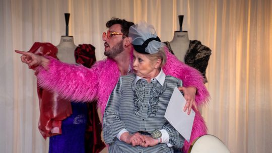 „A więc to miłość” – komediowy weekend z Teatrem TeTaTeT