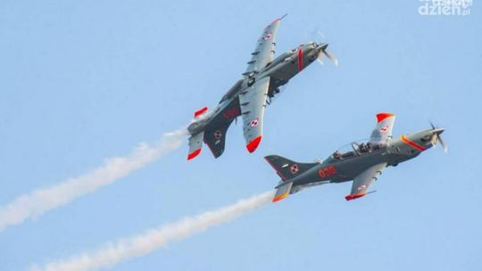 AIR SHOW - gigantyczne pokazy lotnicze blisko Ostrowca