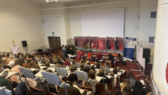 Akademickie Biuro Karier UJK kolejny raz zorganizowało panel dyskusyjny z okazji Dnia Kobiet