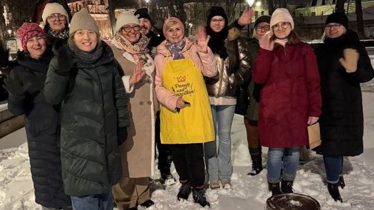 Akcja „Zupa na skwerze” w Kielcach. Stowarzyszenie Polska 2050 wsparło potrzebujących