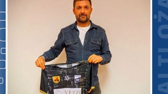 Alit Ożarów ma nowego trenera