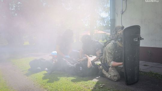 Atak na magazyn uzbrojenia