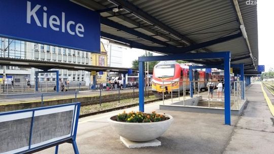 Awaria pociągu w Kielcach, 300 podróżnych potrzebowało pomocy