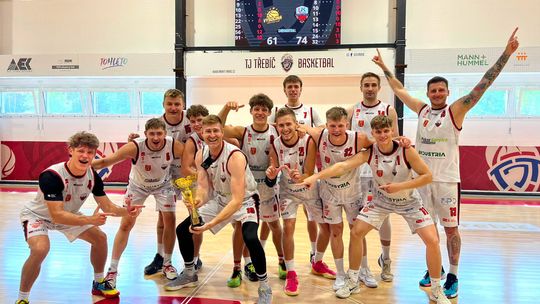 AZS UJK Kielce najlepszy w Tournament of 4. Kieleccy koszykarze wrócili z Czech z pucharem