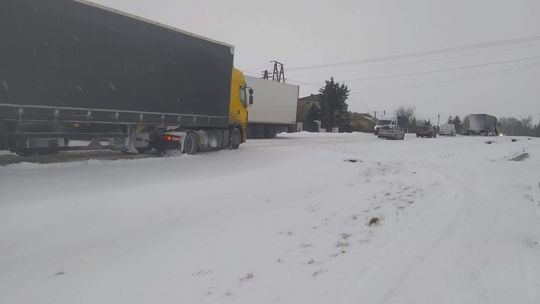 Bardzo złe warunki na drogach w całym regionie 