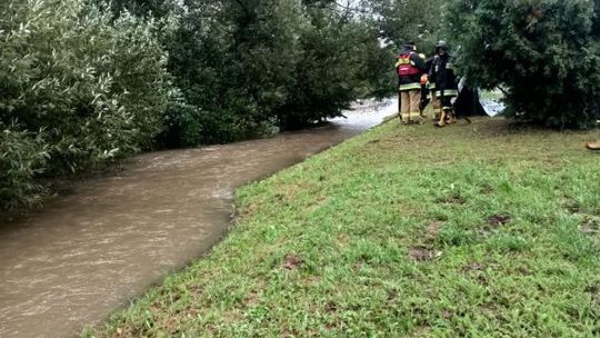 Będzie padało do końca poniedziałku, najgorsze może jeszcze przyjść