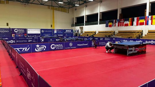 Bez meczu, ale z grą - gracze Orlicza zamiast z  Olimpią Grudziądz zmierzyli się ze swoimi kibicami