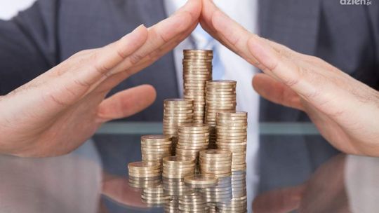 Bezpieczna pożyczka na raty przez internet? - Porównaj oferty i skorzystaj z porad ekspertów finansowych