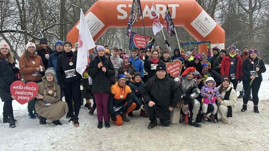 Biegiem pod hasłem "Policz się z cukrzycą" otworzyli 34. finał WOŚP w Ostrowcu Św.