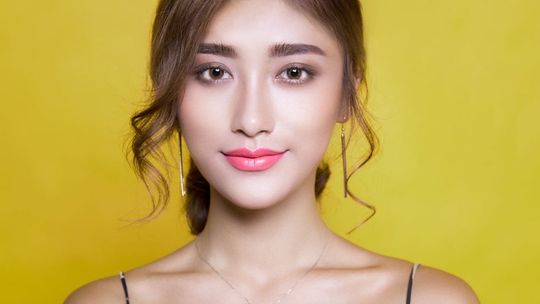 Biżuteria a kształt twarzy