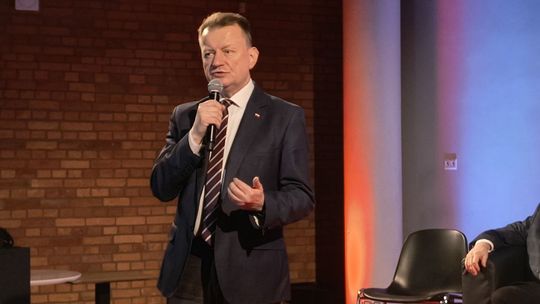 Błaszczak w Ostrowcu mówił o Czarnku, SAFE i prekampanii wyborczej