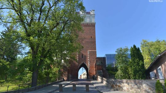 Brama Opatowska w Sandomierzu zamknięta dla turystów 