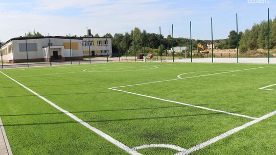 Budowa boisk w Kajetanowie 