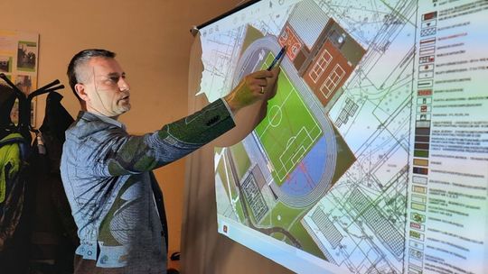 Budowa stadionu lekkoatletycznego w Ostrowcu uzależniona od rządowych decyzji