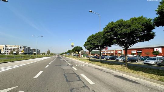 Budują ścieżkę rowerową na al. Szajnowicza-Iwanowa