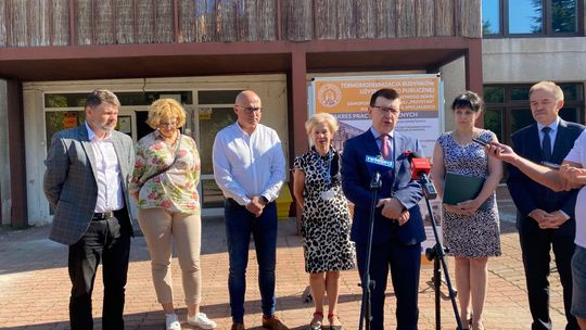 Budynek przy ul. Iłżeckiej przechodzi termomodernizację 