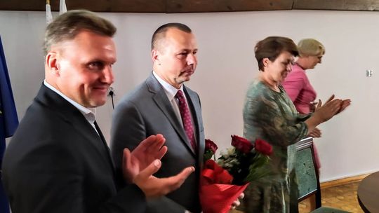 Burmistrz Opatowa z absolutorium i wotum zaufania