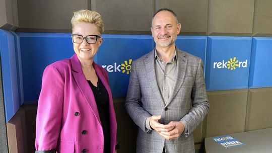 Chaos, bezruch i sztuka przemiany. Justyna Łada i Paweł Witkowski zapraszają na jubileuszową wystawę w BWA Ostrowiec