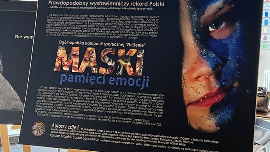 Chwytająca za serce wystawa fotografii "Maski pamięci emocji"