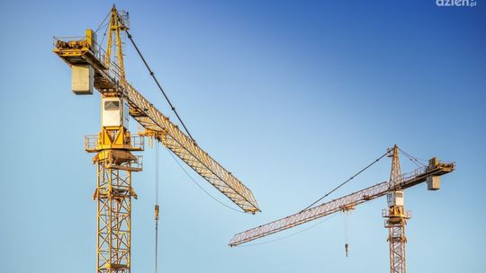 Ciepła odzież dla pracowników budowy - jaką kurtkę dla nich wybrać?