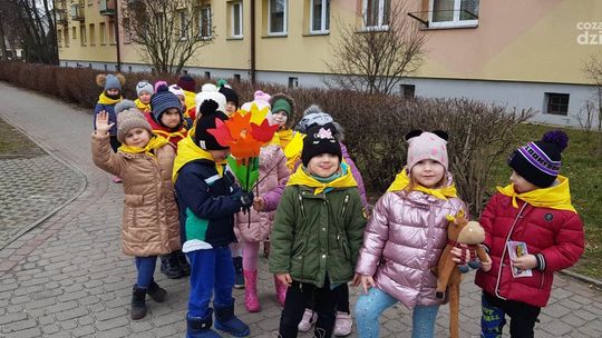 "Co Za Dzieci": Przedszkolaki wiedzą jak świętować Dzień Kobiet 
