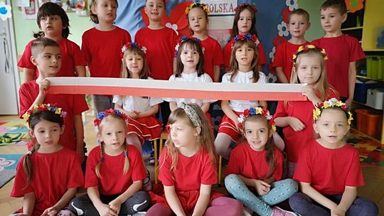 "Co Za Dzieci": Przedszkolaki z 11-stki o świętach majowych