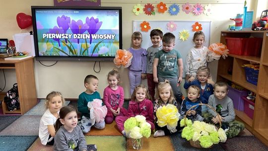 "Co Za Dzieci": Przedszkolaki z 11-tki witają wiosnę "Co Za Dzieci": Przedszkolaki z 11-tki witają wiosnę