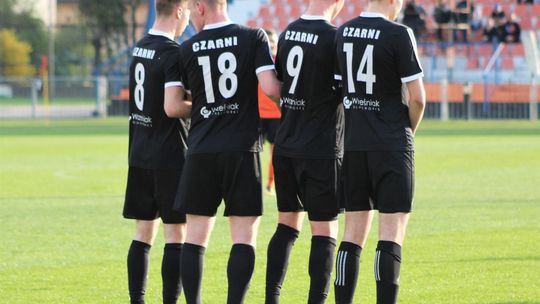 Czarni Połaniec wygrali derby z Wisłą Sandomierz 