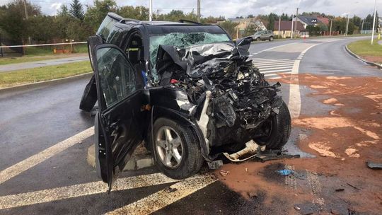 Czołowe zderzenie na ul. Bałtowskiej