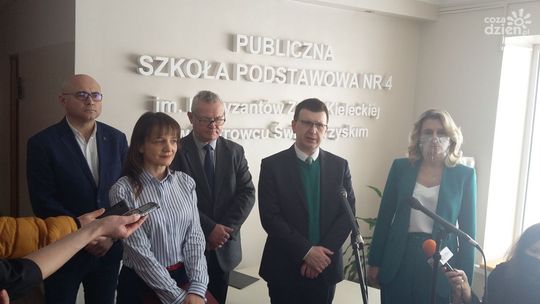 "Czwórka - szkoła nowych możliwości". Podsumowano projekt w ramach RPO Województwa Świętokrzyskiego na lata 2014-2020