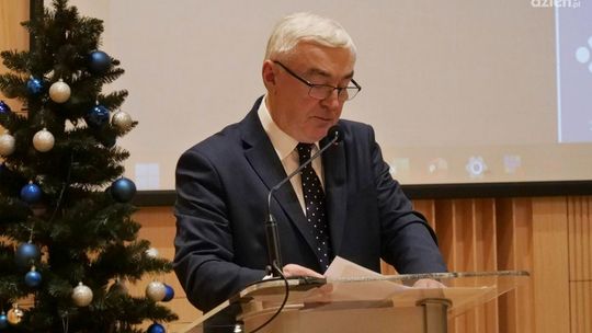 Czy marszałek powinien podać się do dymisji?