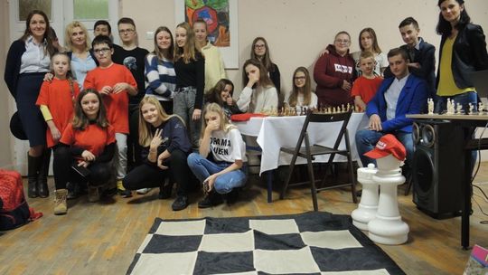 Dali szacha uzależnieniom