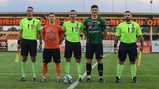 Derby w Ostrowcu dla Staru