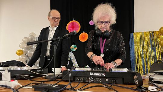 DJ Wika poprowadzi potańcówkę dla seniorów ze Starachowic 