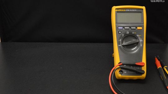Do czego służy multimetr cyfrowy?