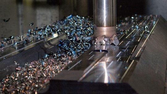 Do czego wykorzystuje się stal narzędziową?