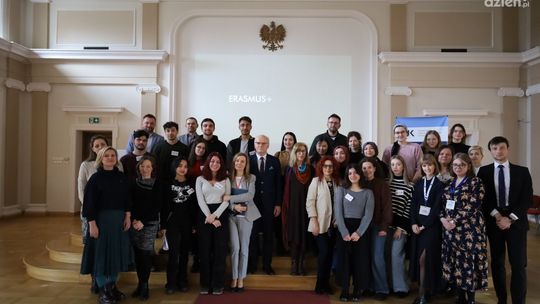 Do Kielc przybyli studenci z różnych stron świata