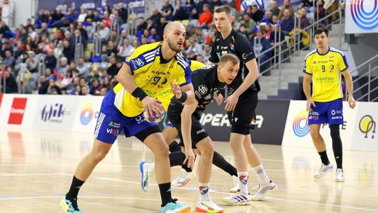 Dobry występ i pewny awans do półfinału Pucharu Polski! Corotop Gwardia Opole 20:32 Industria Kielce