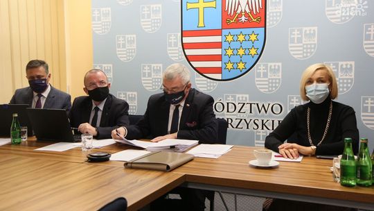 Dodatkowe środki na walkę z pandemią dla szpitala w Czerwonej Górze i ŚCRMiTS
