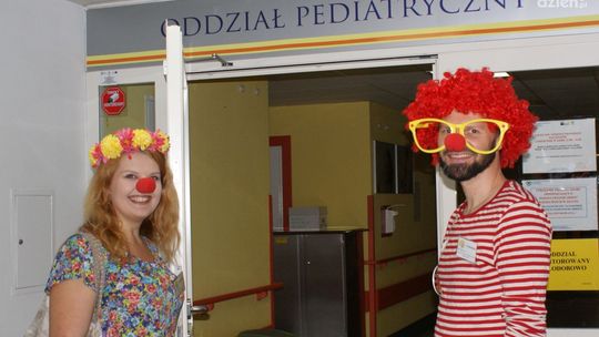 Doktorzy Clowni leczyli najmłodszych