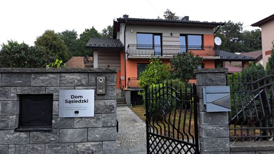 Dom sąsiedzki czyli miejsce wsparcia otwarto w Ostrowcu 